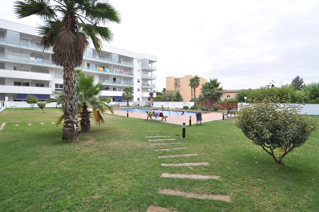 Rnet - 206 Apartments Roses Porto Mar Kültér fotó